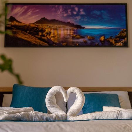 Exclusive Apartment With A View Of Prague Castle And Vltava River Exterior foto