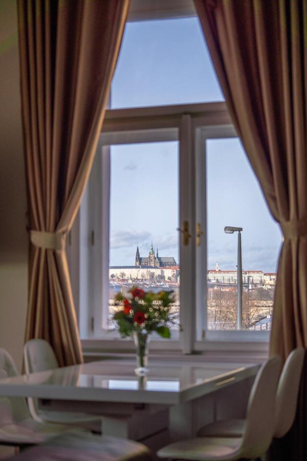 Exclusive Apartment With A View Of Prague Castle And Vltava River Exterior foto