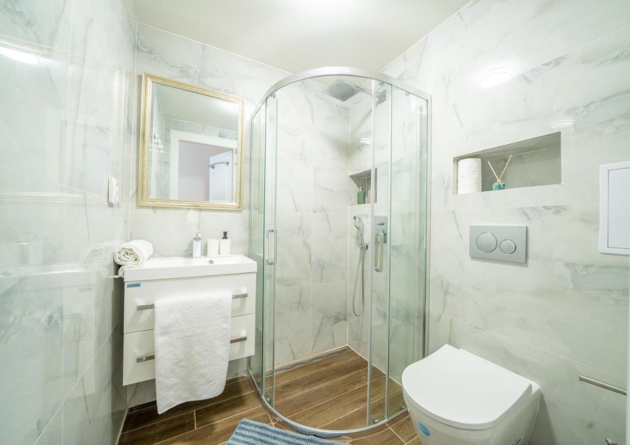 Exclusive Apartment With A View Of Prague Castle And Vltava River Exterior foto