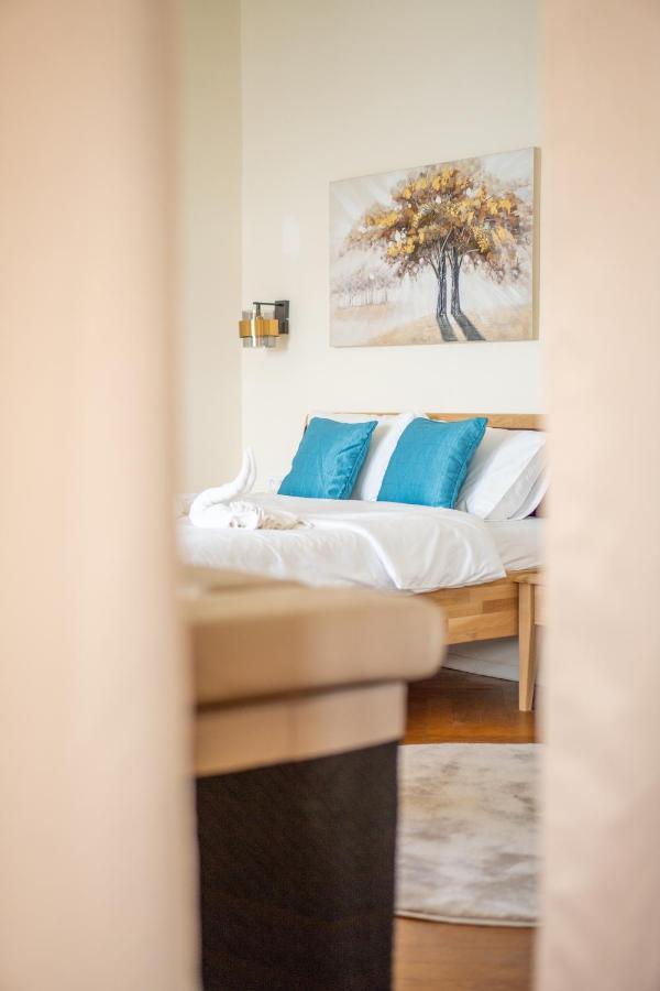 Exclusive Apartment With A View Of Prague Castle And Vltava River Exterior foto